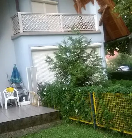 Casa de Férias Amri Apartman Balatonföldvár