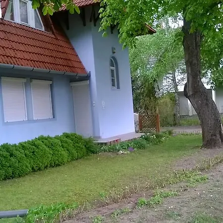 Amri Apartman Casa de Férias Balatonföldvár